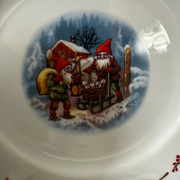 Old Fashioned Christmas by Christineholm Porcelaine 3Pc Place setting Disc 1990s - Picture 4 of 7